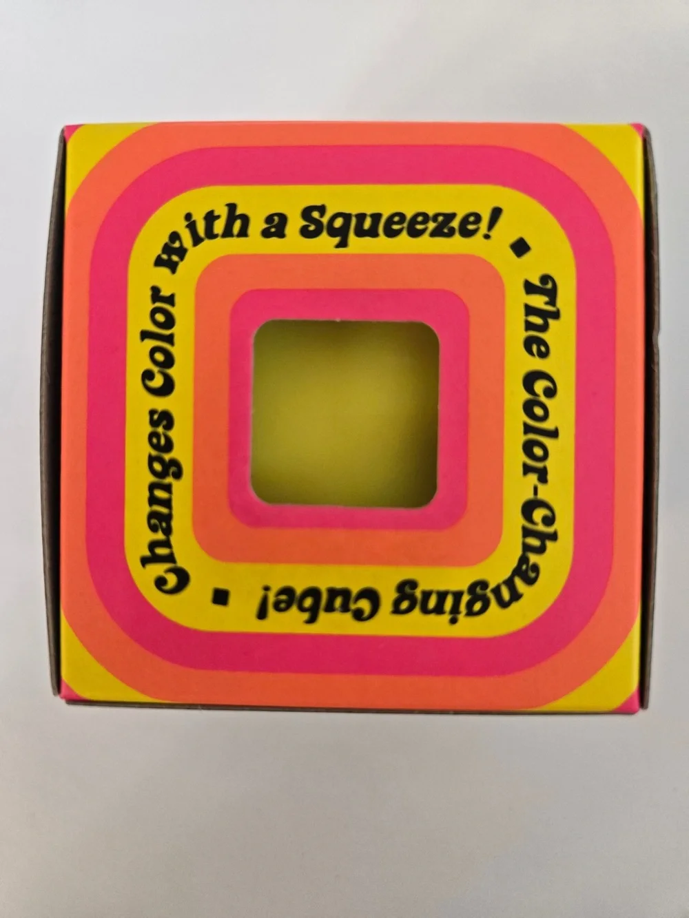 NEEdoh Color Change Cube yellow